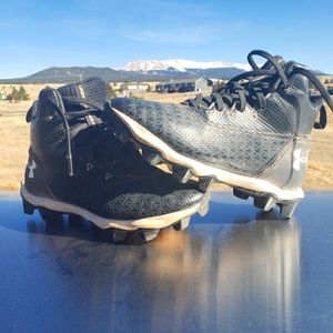 Under Armour Cleats youth size 3.5
